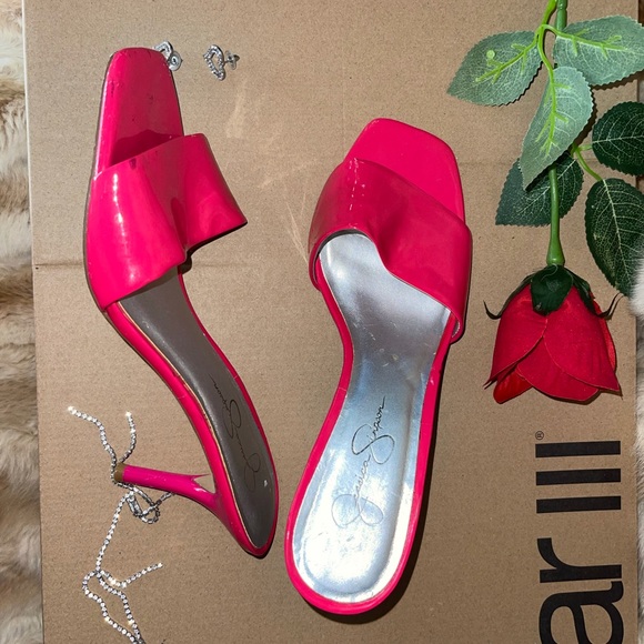 Pink heels - Picture 3 of 3